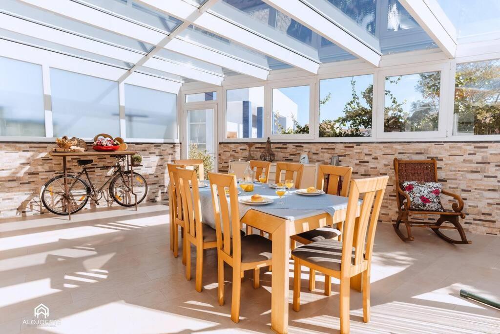 Casa Do Patio - 3 Bedrooms, Ponte Rol Torres Vedras Luaran gambar