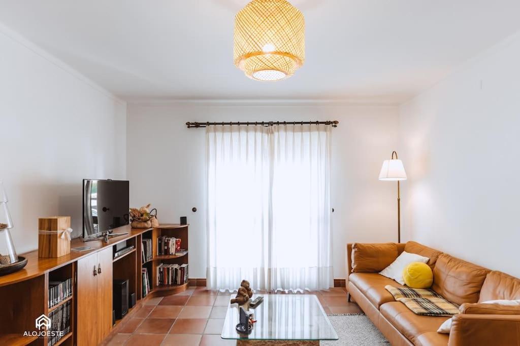 Casa Do Patio - 3 Bedrooms, Ponte Rol Torres Vedras Luaran gambar
