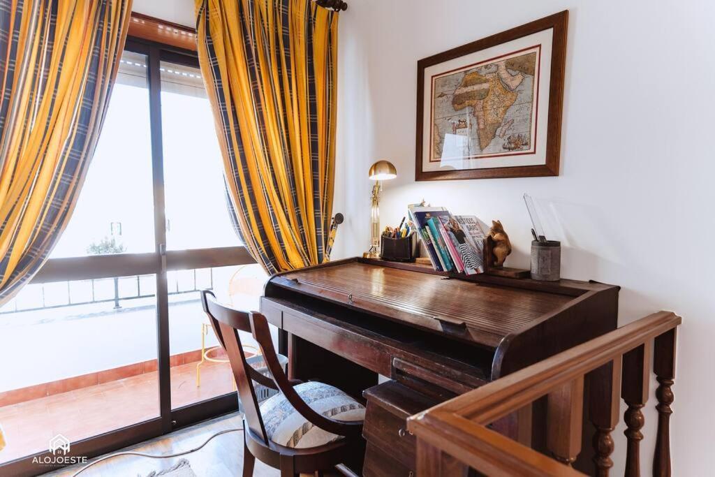 Casa Do Patio - 3 Bedrooms, Ponte Rol Torres Vedras Luaran gambar