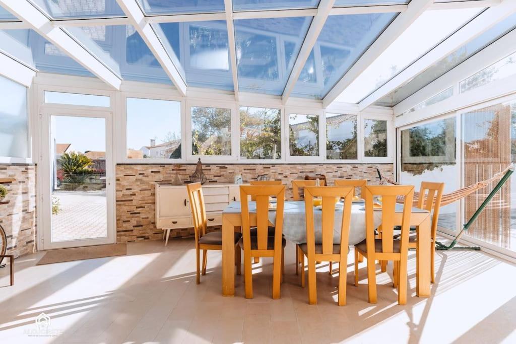 Casa Do Patio - 3 Bedrooms, Ponte Rol Torres Vedras Luaran gambar